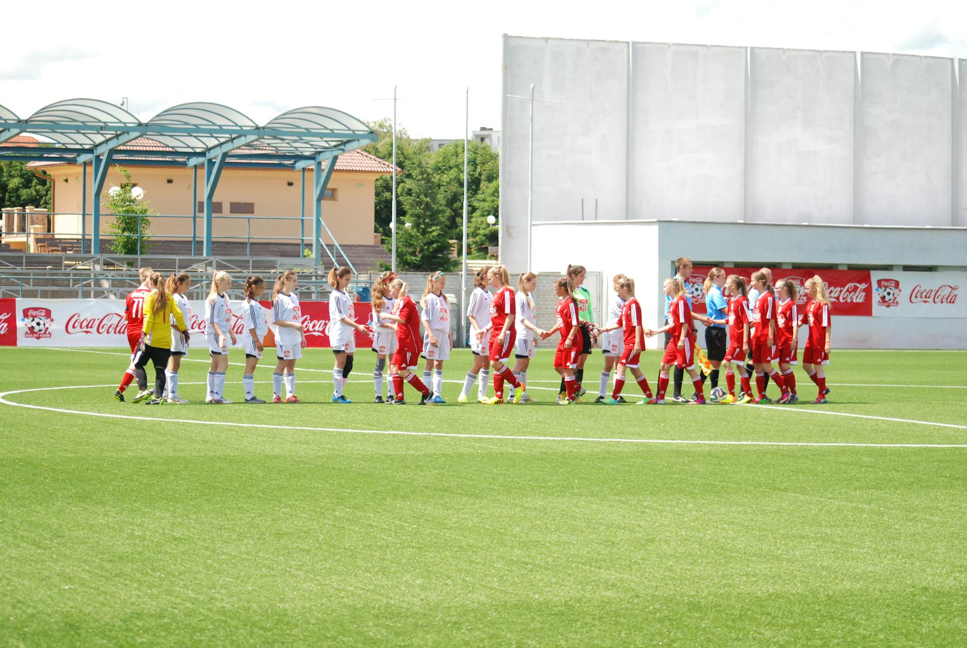 Limanowa: Szansa dla młodych piłkarek i weekendowa pogoda